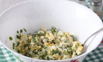 добавить соль и перец по вкусу