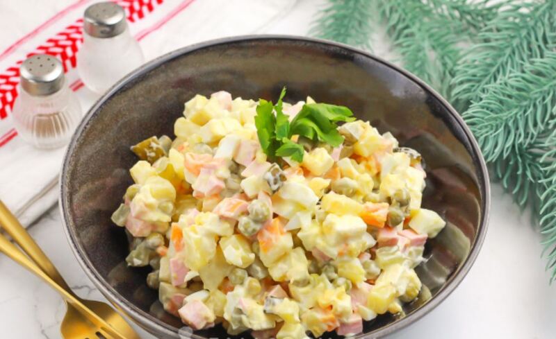 оливье с плавленым сыром