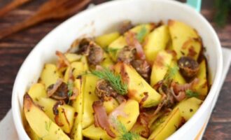 рецепт картошки с беконом и грибами в духовке