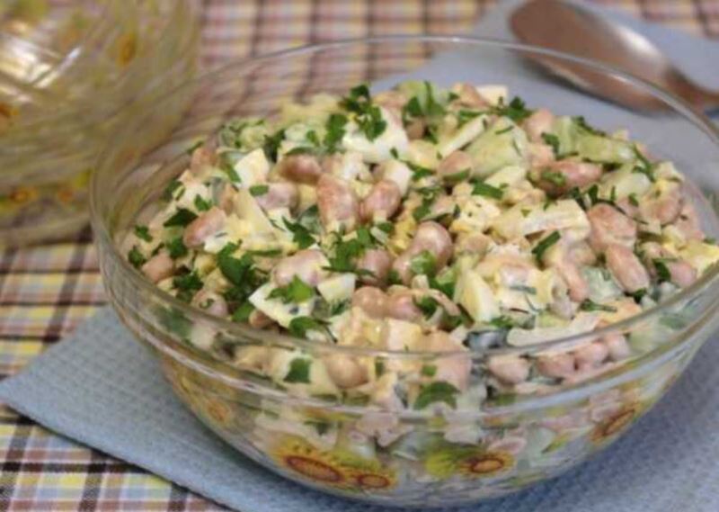 салат куриный с фасолью